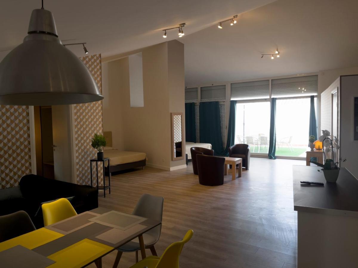 Le Grand Hôtel Molière Pézenas Esterno foto