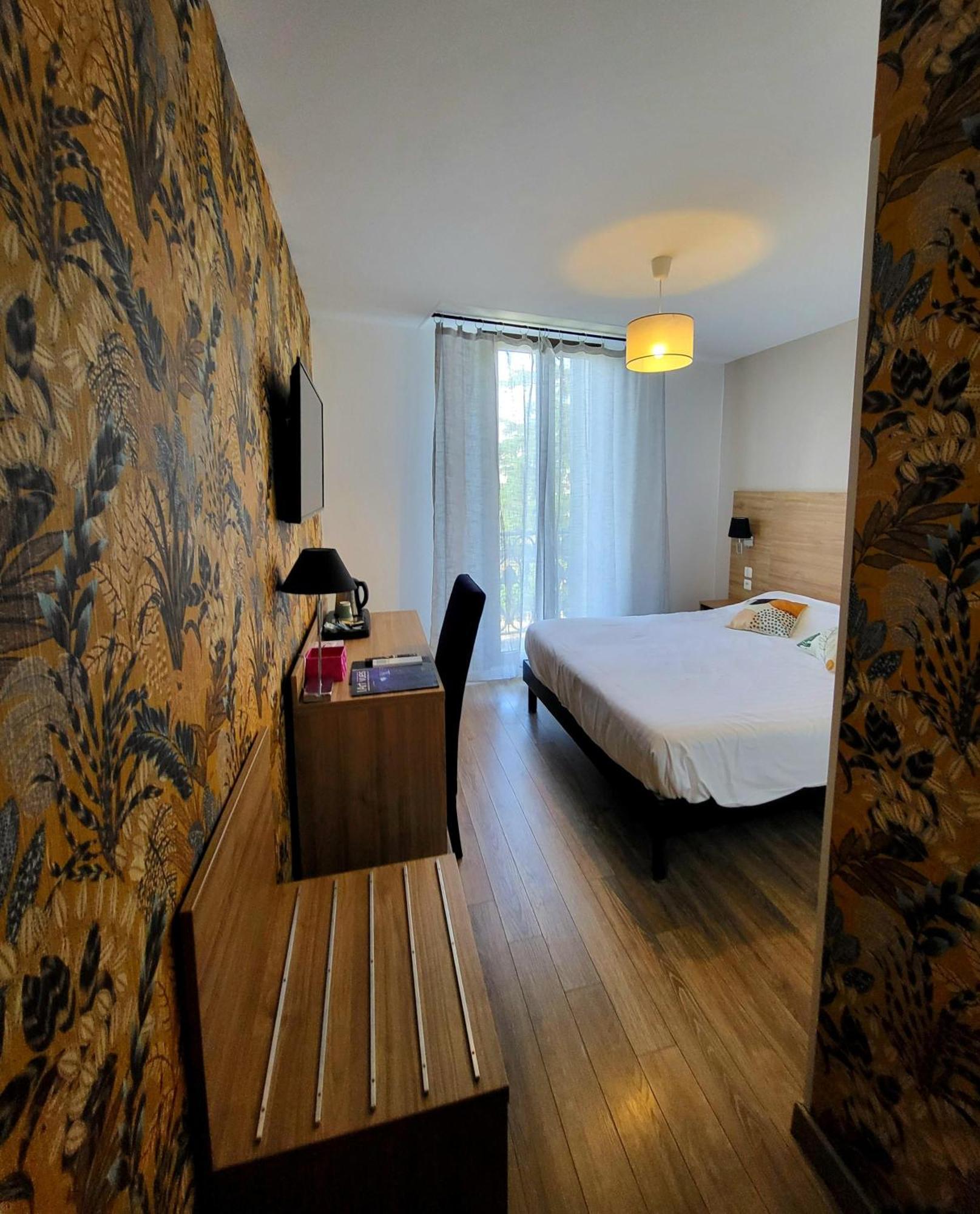 Le Grand Hôtel Molière Pézenas Esterno foto