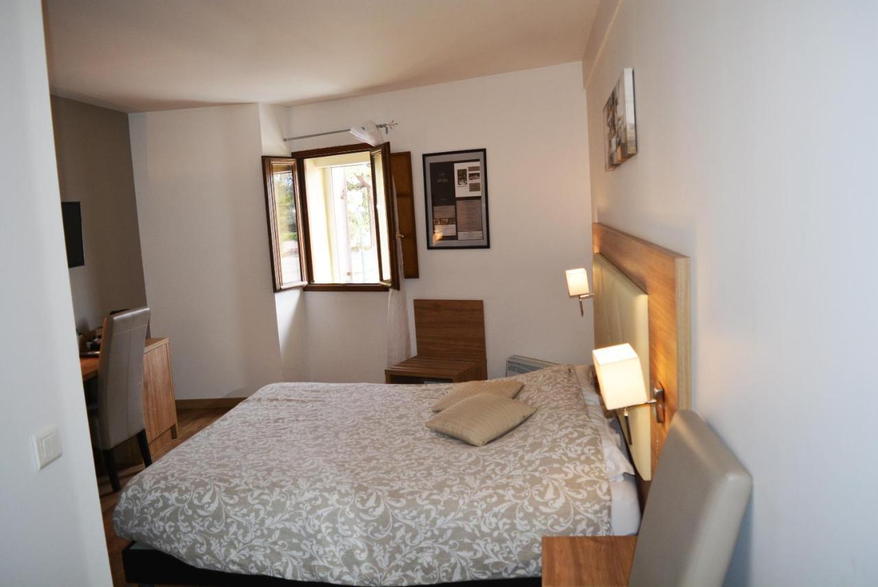 Le Grand Hôtel Molière Pézenas Esterno foto