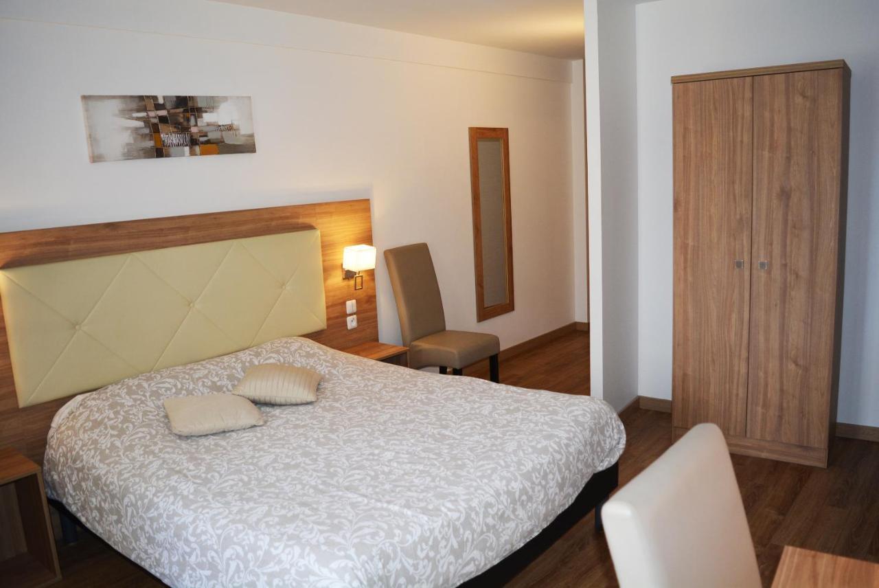Le Grand Hôtel Molière Pézenas Esterno foto