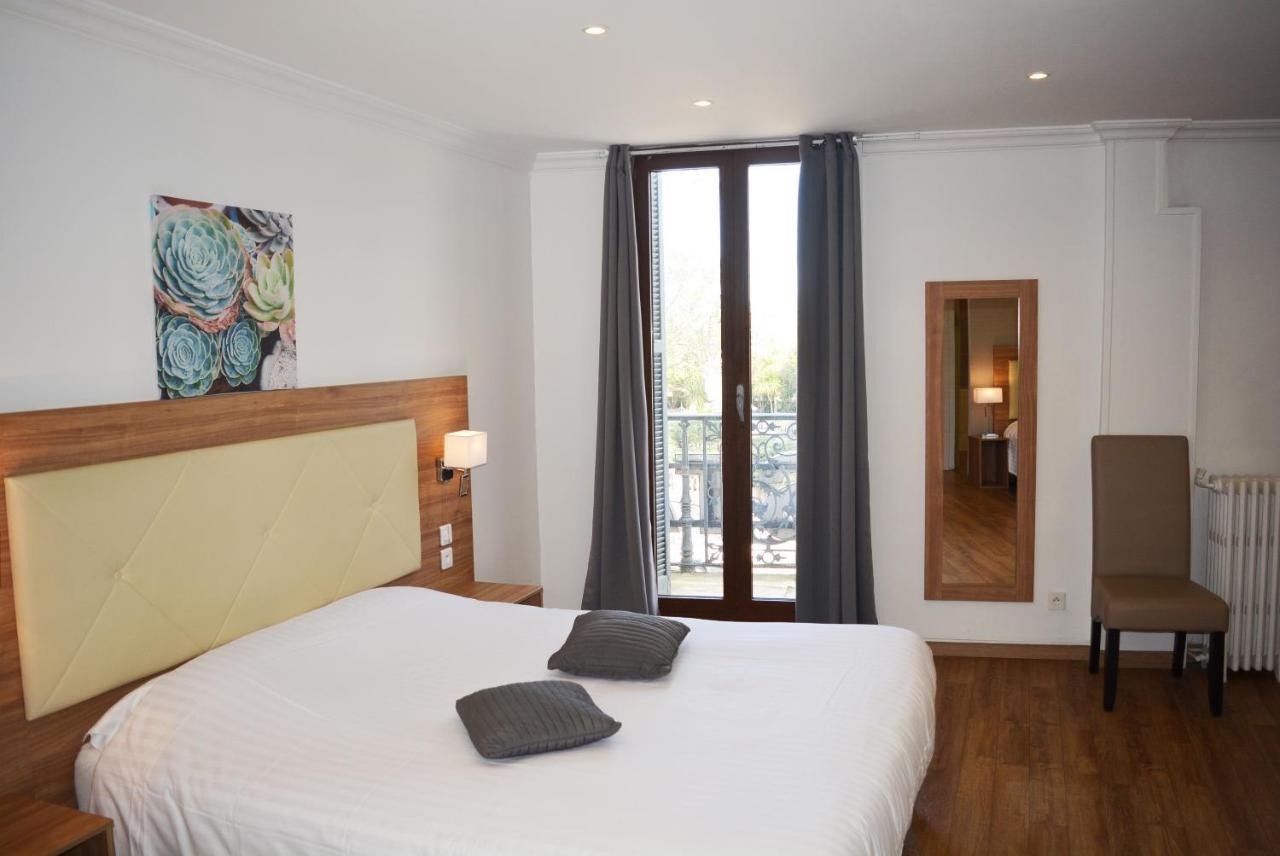 Le Grand Hôtel Molière Pézenas Esterno foto